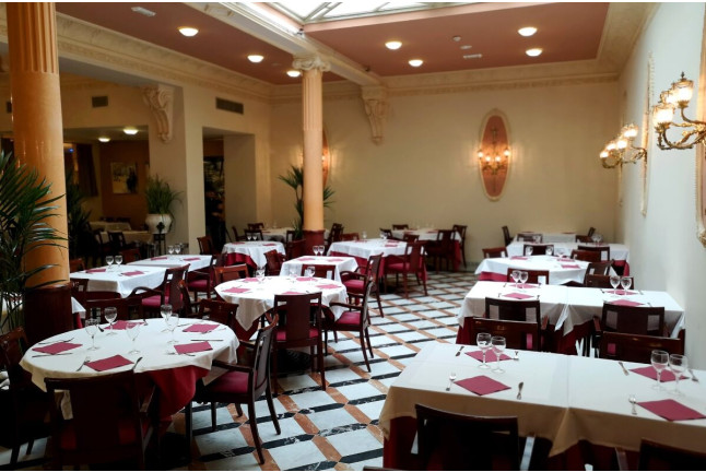 Comida o Cena para dos en el Restaurante La Lluna (Barcelona)