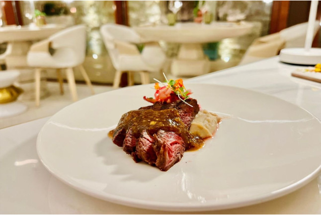 Plan Gourmet en Sanxenxo: Menú de Pases en Aldea Calma (Pontevedra)