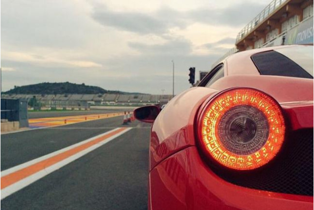 Conducir un Ferrari F430 y Drift en Porsche en Circuito Corto (Madrid)