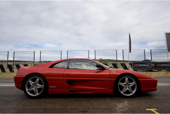 Conducir un Ferrari F430 F1 (4 Circuitos)