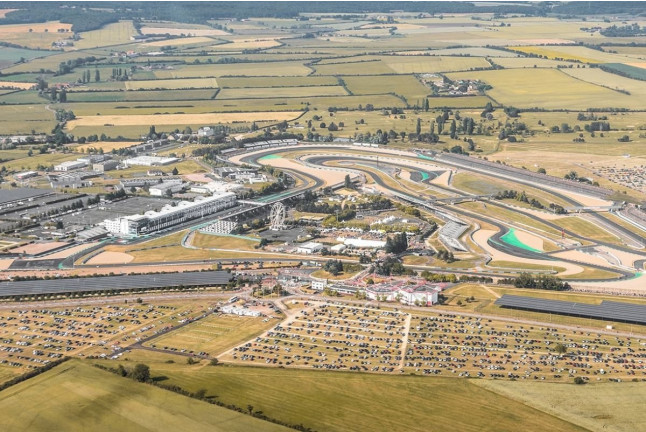 Conducir un Fórmula Renault en el Circuito de Magny-Cours Pista Club (Magny-Cours, Francia)