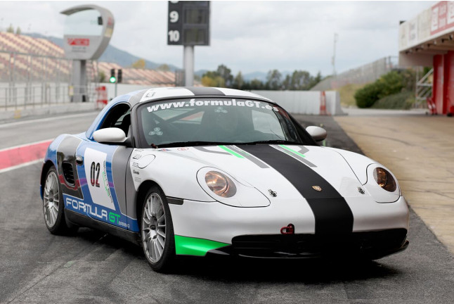 Conducir Porsche Boxster Cup en el Circuit de Barcelona-Catalunya Gran Premio (4,7km) 