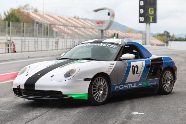 Conducir Porsche Boxster Cup en el Circuit de Barcelona-Catalunya Gran Premio (4,7km) 
