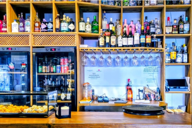 Degustación de 3 Copas de Vinos con 3 Tapas (Madrid)
