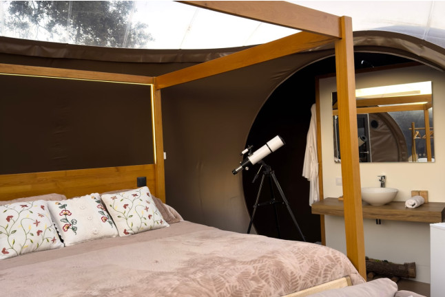 Escapada en Burbuja con Jacuzzi Privado y Cava en Cortijo Colomo Rural (Almedinilla, Córdoba)