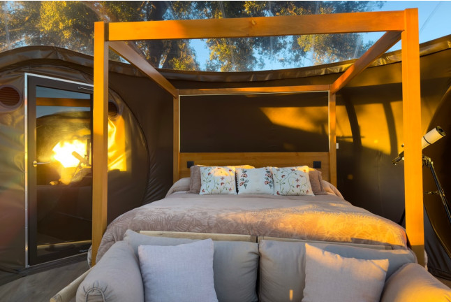 Escapada en Burbuja con Jacuzzi Privado y Cava en Cortijo Colomo Rural (Almedinilla, Córdoba)