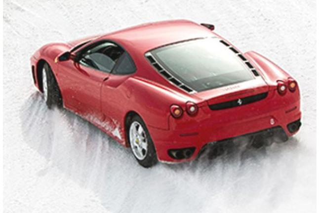 Conducción de un Ferrari o Lamborghini sobre Nieve (Grandvalira, Andorra)