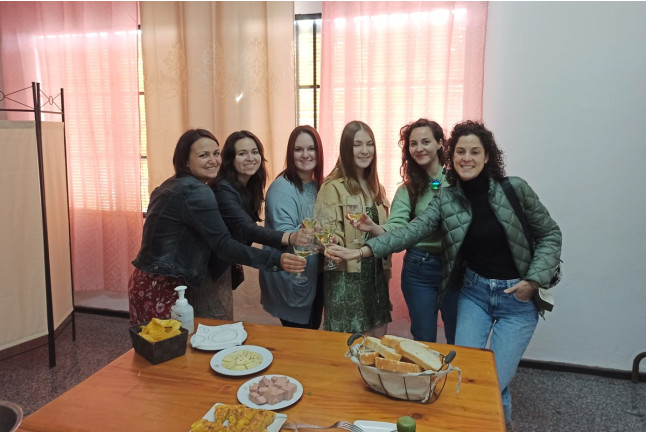 Visita a Bodega Cristo del Humilladero con Cata y Aperitivo para dos (Cadalso de los Vidrios, Madrid)
