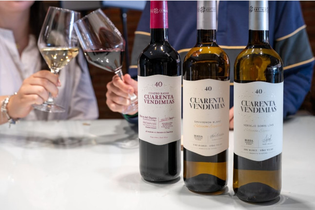 Experiencia Cuarenta Vendimias: Visita y Cata en Bodega Cuatro Rayas (La Seca, Valladolid)