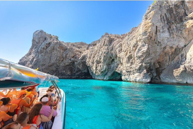 Excursión en Barco a la Cueva Azul (Mallorca)