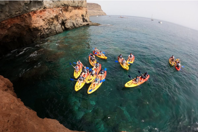 Kayak y Snorkel en las Cuevas de Mogán (Gran Canaria)