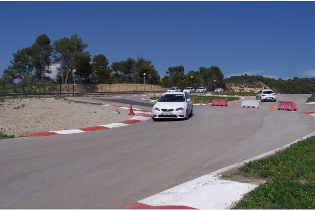 Drive Control: Curso Bautizo de Conducción Segura (Barcelona)
