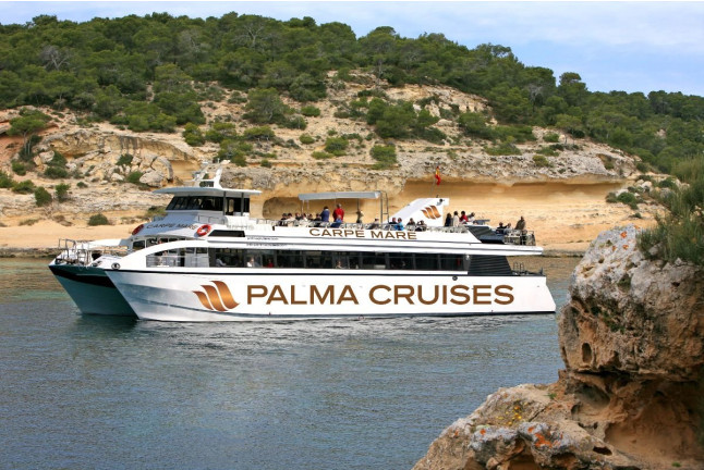 Day at Sea: Salida en Barco con Paradas para Baño (Palma, Mallorca)