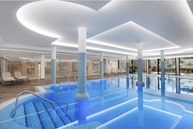 Full Day Spa con Masaje, Acceso a Piscinas y Cama Balinesa para dos en Mallorca Wellness CM Palace 5* (Sa Coma, Mallorca)