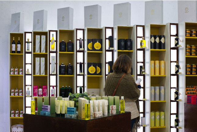 Degustación Premium de Aceites con Pack de 4 aceites AOVE para dos en Orolíquido (Barcelona)