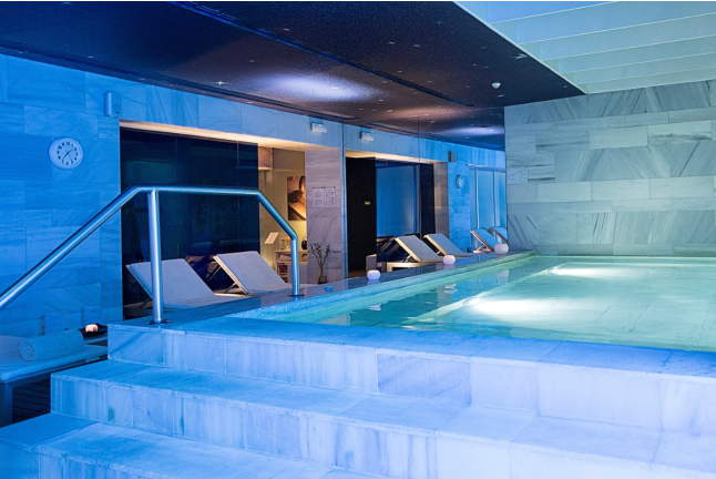 Circuito Spa, Masaje y Desayuno en Hospes Palacio de los Patos 5* (Granada)