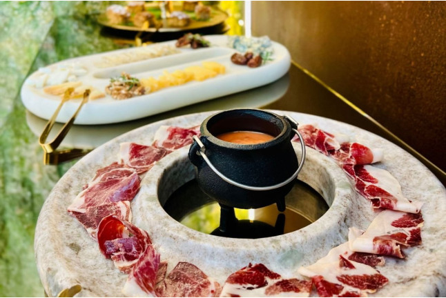 Desayuno en Dous Tempos en Aldea Calma (Pontevedra)