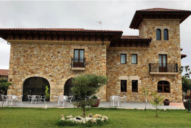 Desayuno Gourmet para dos en Hotel Palacio Torre de Galizano 4* (Cantabria)