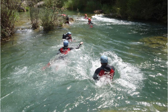 Descenso de Barrancos: Barranquismo en el Júcar (Cuenca)