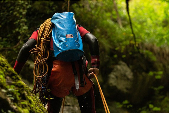 Descenso de Barrancos de Iniciación para dos en el Río Serandí (Proaza, Asturias)
