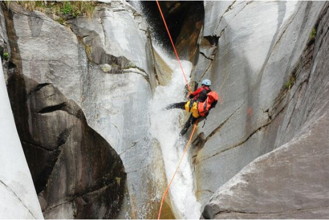 Descenso de Barrancos en Berros, Barranco de Estaron o Barranco del Infierno (Lleida)