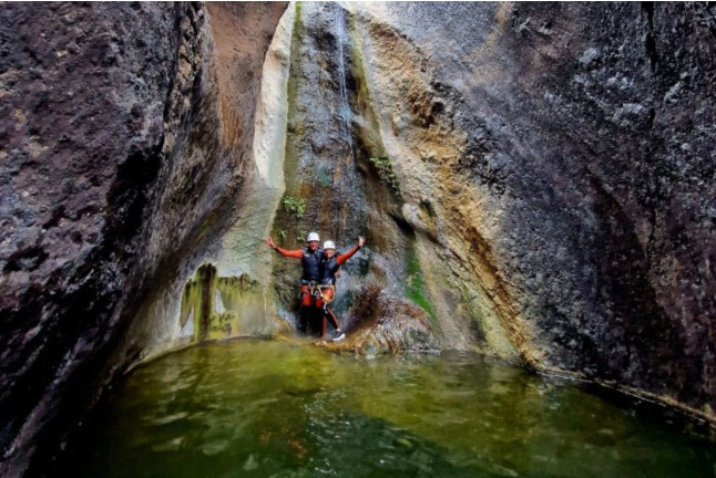 Descenso en Barranco Acuático (Tenerife)