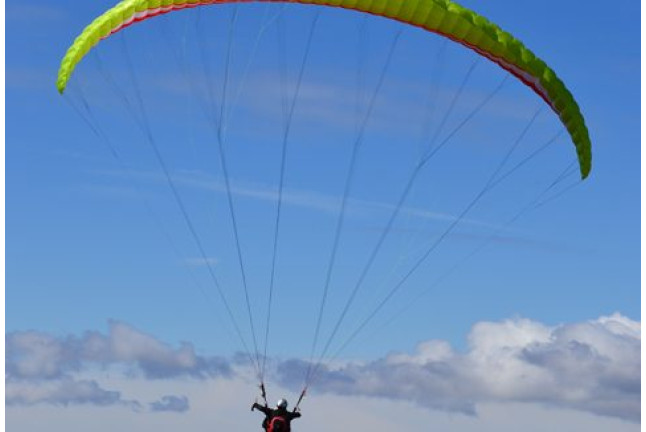 Vuelo en Parapente (Àger, Lleida)