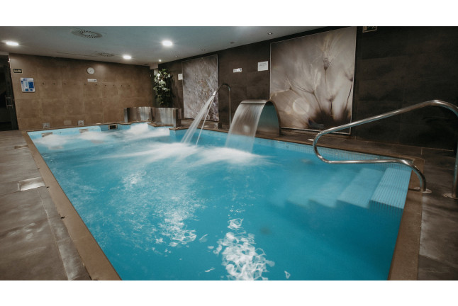 Circuito Spa en AZZ Asturias Langrehotel 4* (Langreo, Asturias) - (D-J)