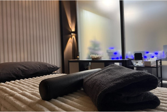 Masaje a Elegir en Eclipse Boutique de Bienestar (Málaga)