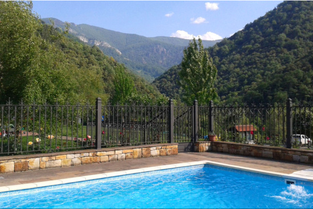 Escapada de 2 Noches con Desayuno en Posada el Hoyal (Pesaguero, Cantabria)