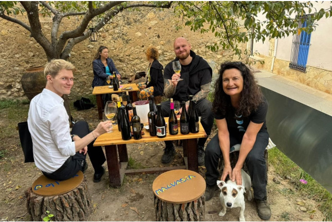 Visita a la Bodega El Jardí dels Sentits y Cata de Vinos a la Sombra de un Monasterio para dos (Sant Sebastià dels Gorgs, Barcelona)
