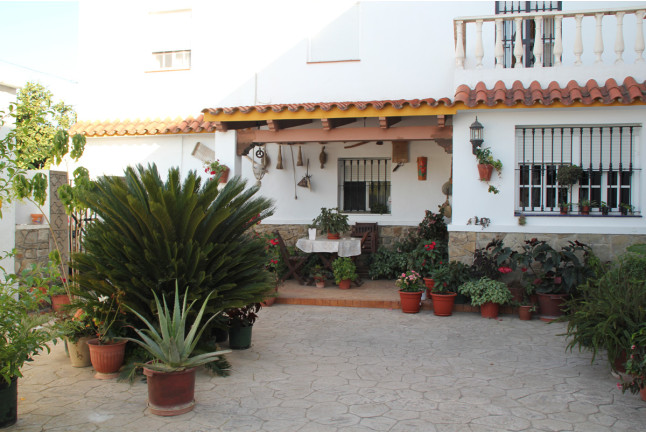 Escapada de 2 Noches en Casa Rural El Limonero (Los Naveros, Cádiz)