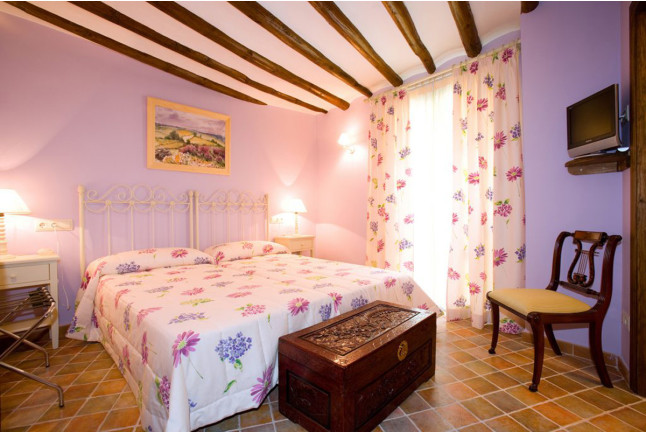 Escapada de 2 Noches con Opción a Desayuno en Hotel Rural El Pilaret (Azanuy, Huesca)