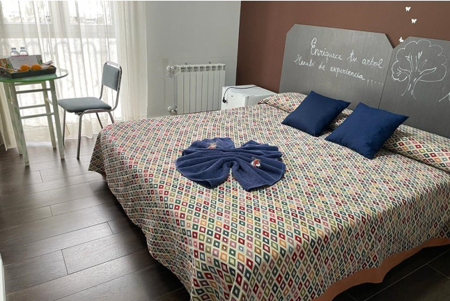 Escapada de 2 Noches con Desayuno en El Sueño del Quijote Rooms (Alcalá de Henares, Madrid)