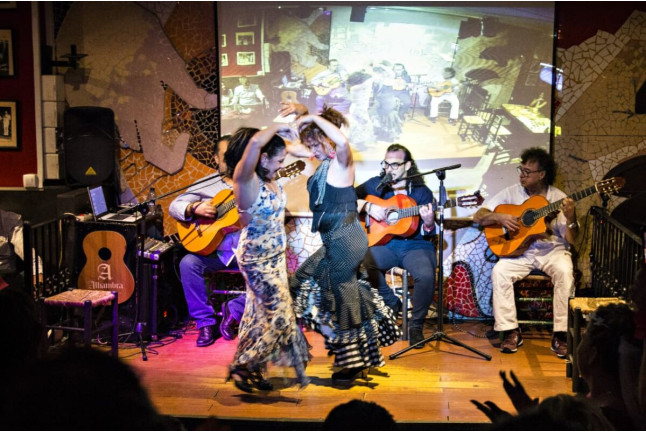 Espectáculo Flamenco con Cena en Tablao Flamenco El Toro y La Luna (Valencia)
