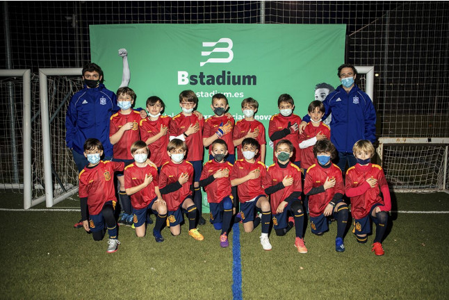 Entrenamiento de Fútbol para Niños como la Selección Española en Ciudad del Fútbol de Las Rozas (Madrid)