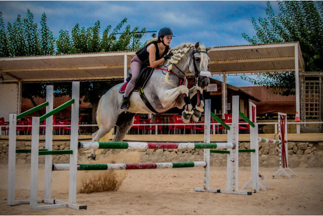 Clase de Equitación en Club Hípico Legend (Villajoyosa, Alicante)