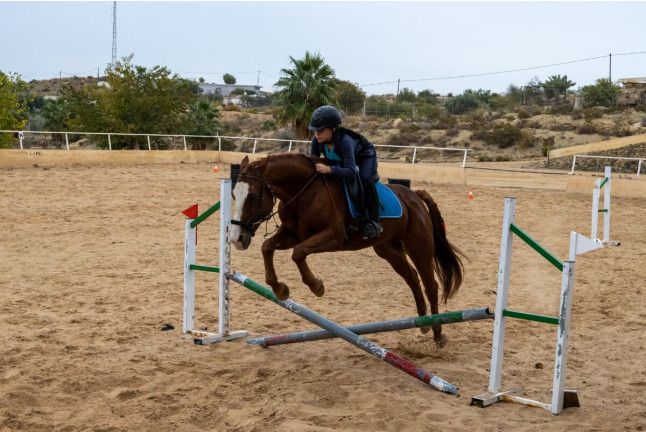 Clase de Equitación en Club Hípico Legend (Villajoyosa, Alicante)