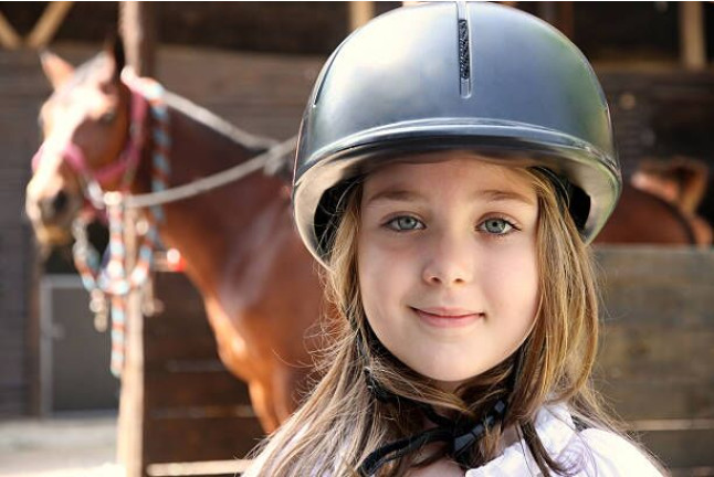 Clases de Equitación en Pony para Niños en La Finca Pony Club (Bétera, Valencia)