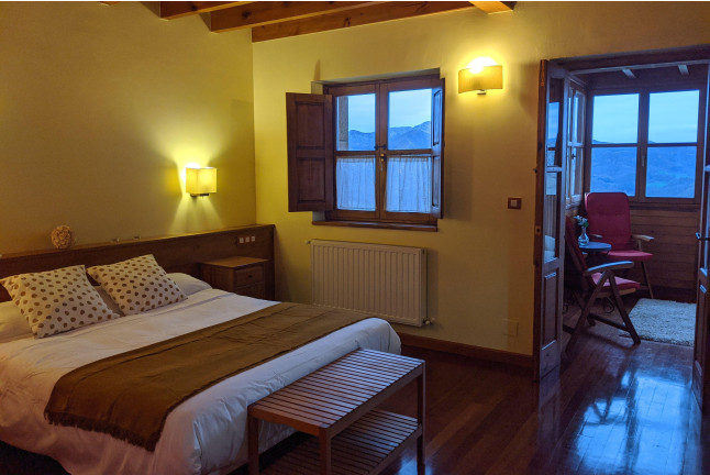 Escapada de 2 Noches con Bañera Hidromasaje y Cena en Hotel Rural El Rexacu (Bobia de Arriba, Asturias)