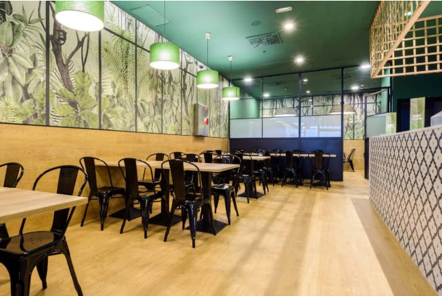 Escapada con Desayuno en U Hotel Villa-Gomá y Visita a Bodega Grandes Vinos con Cata de Vinos para dos (Zaragoza)
