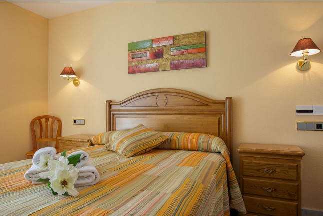 Escapada de 2 Noches con Cena en Hostal Casa Ramón (Quintanar de la Sierra, Burgos)