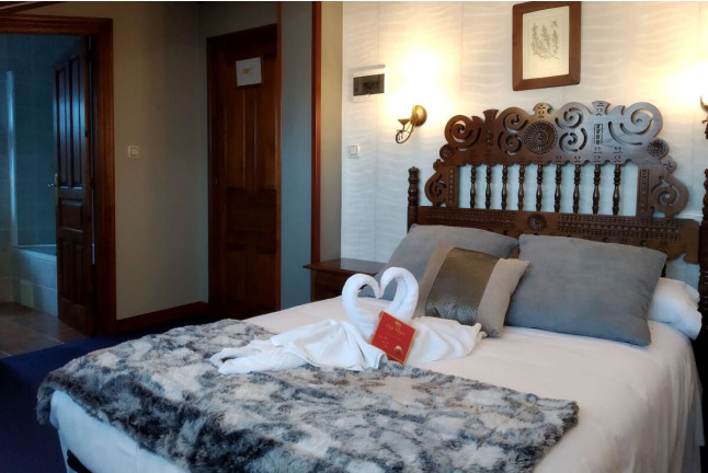 Escapada con Cena en Complejo San Marcos Posada Spa (Santillana del Mar, Cantabria) 