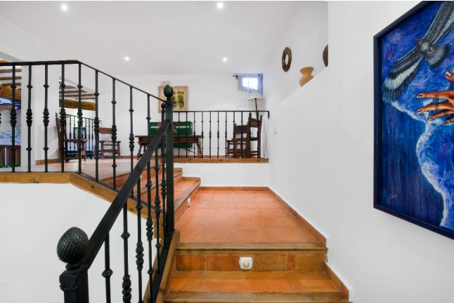 Escapada de 2 noches con Cena en el Palacio Buenavista Hospedería y Salto en Paracaídas (Cuenca)