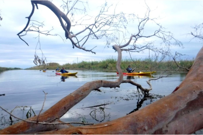 Escapada de Aventura: 2 noches con desayuno, Kayak o Multiaventura y Jacuzzi (Tarragona) 