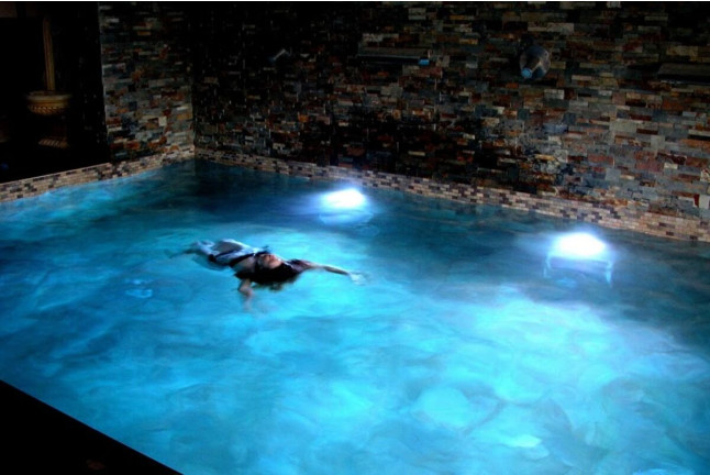 Escapada con Encanto: Spa y Visita a Bodega para dos en Hotel Spa Kinedomus Bienestar 4* (Burgos)
