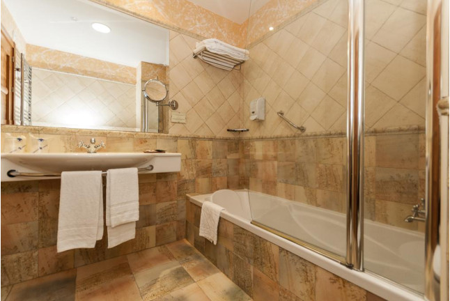 Escapada de 2 noches con Spa en Hotel Comendador 4* (Carranque, Toledo)