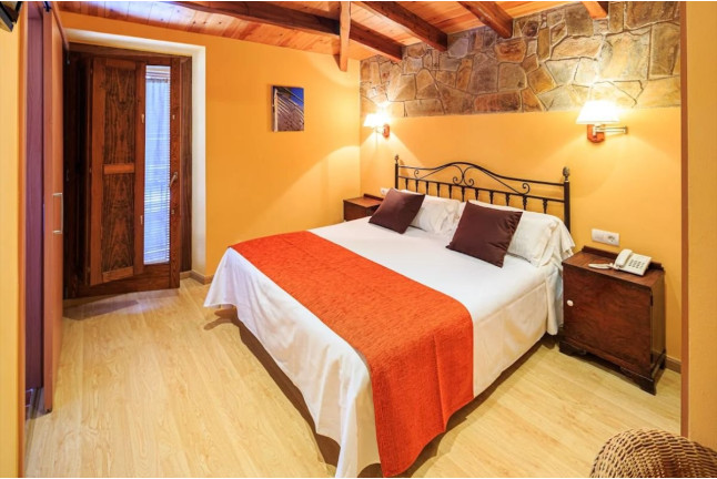 Escapada de 2 Noches con Cena en Hotel Ripoll 3* (Sant Hilari Sacalm, Girona)