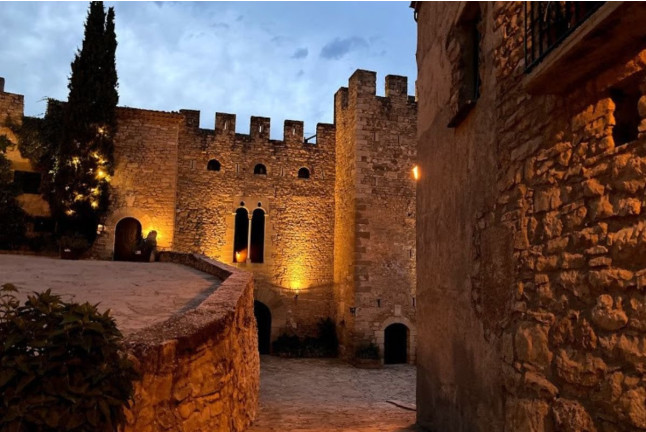 Escapada de 2 Noches en Hotel Montsonís Medieval Resort (Lleida)
