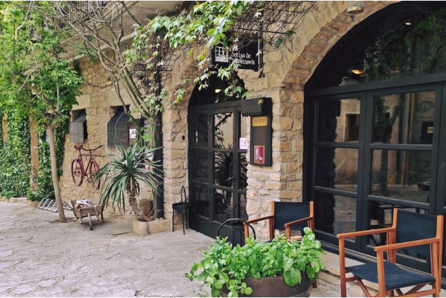 Escapada con Cena en Montsonís Medieval Resort (Lleida)